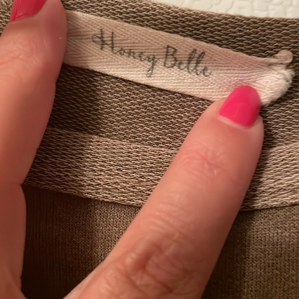 Honey Belle embrace comfort